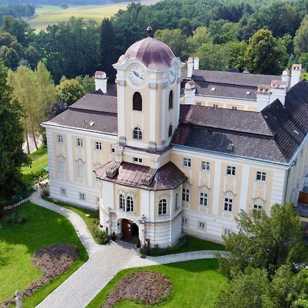 Schlosshotel Rosenau Superior Schloss Rosenau Bagian luar foto