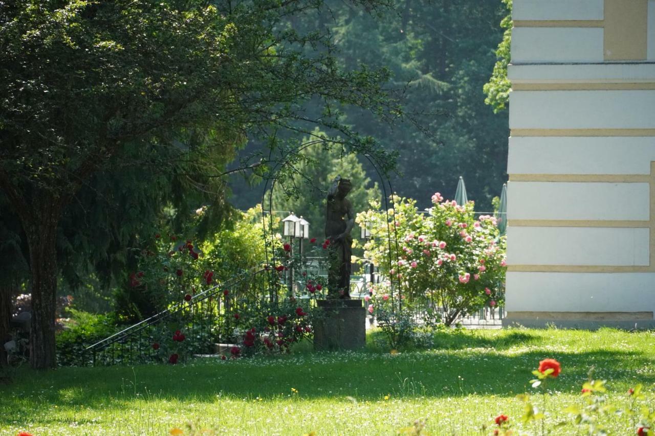 Schlosshotel Rosenau Superior Schloss Rosenau Bagian luar foto