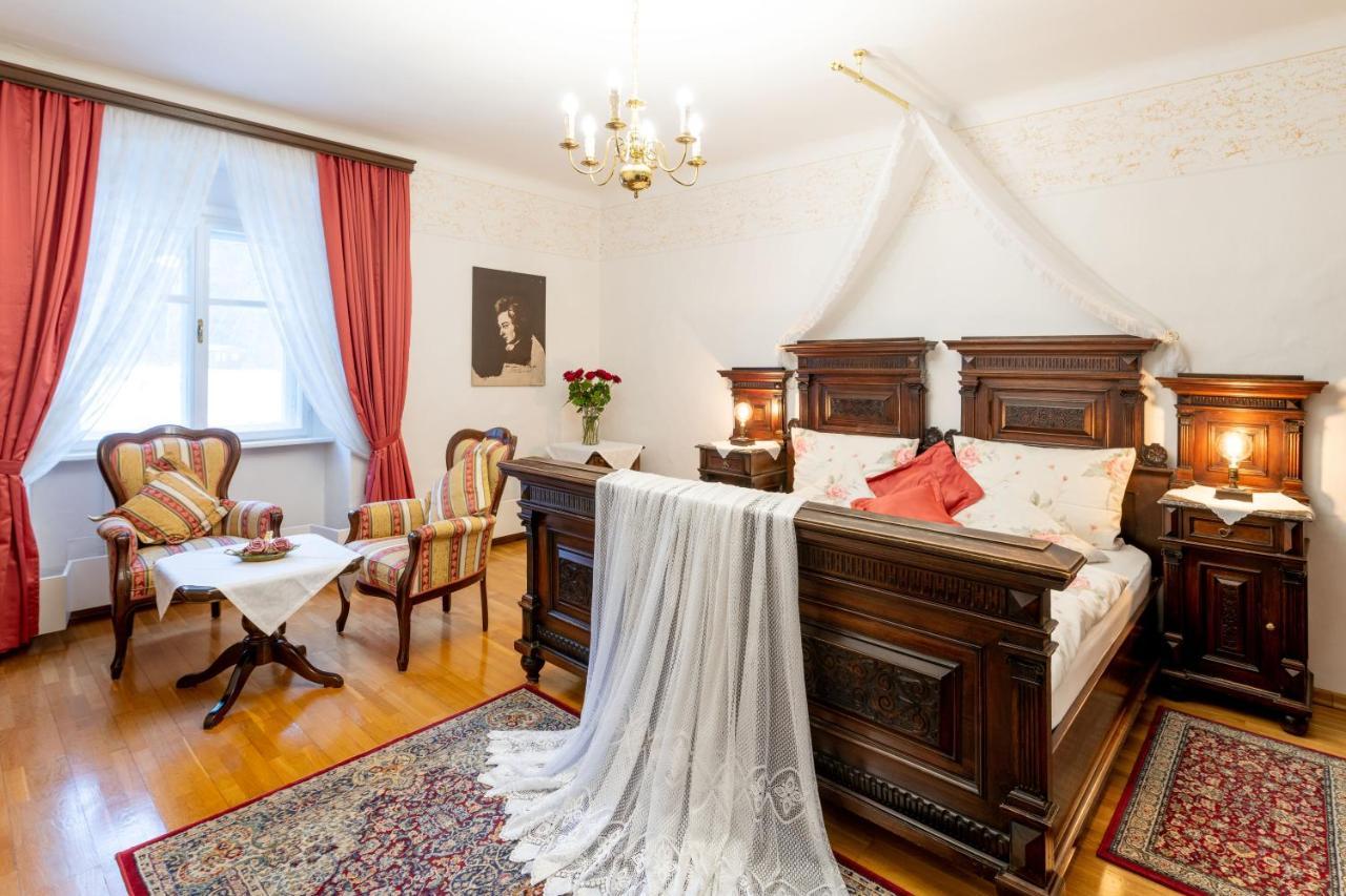 Schlosshotel Rosenau Superior Schloss Rosenau Bagian luar foto